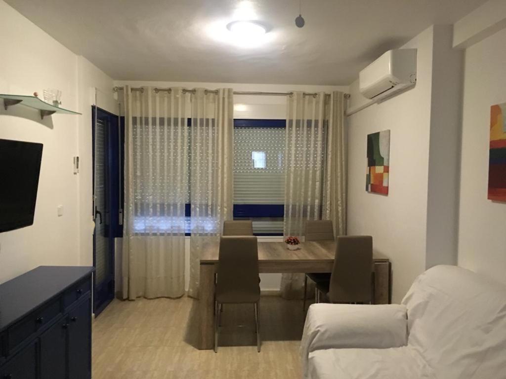 2-Bedroom And Living Room Apartment Near Campoamor Beach Екстер'єр фото