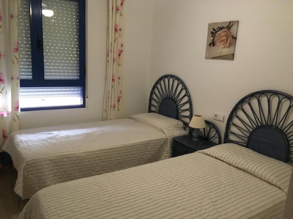 2-Bedroom And Living Room Apartment Near Campoamor Beach Екстер'єр фото
