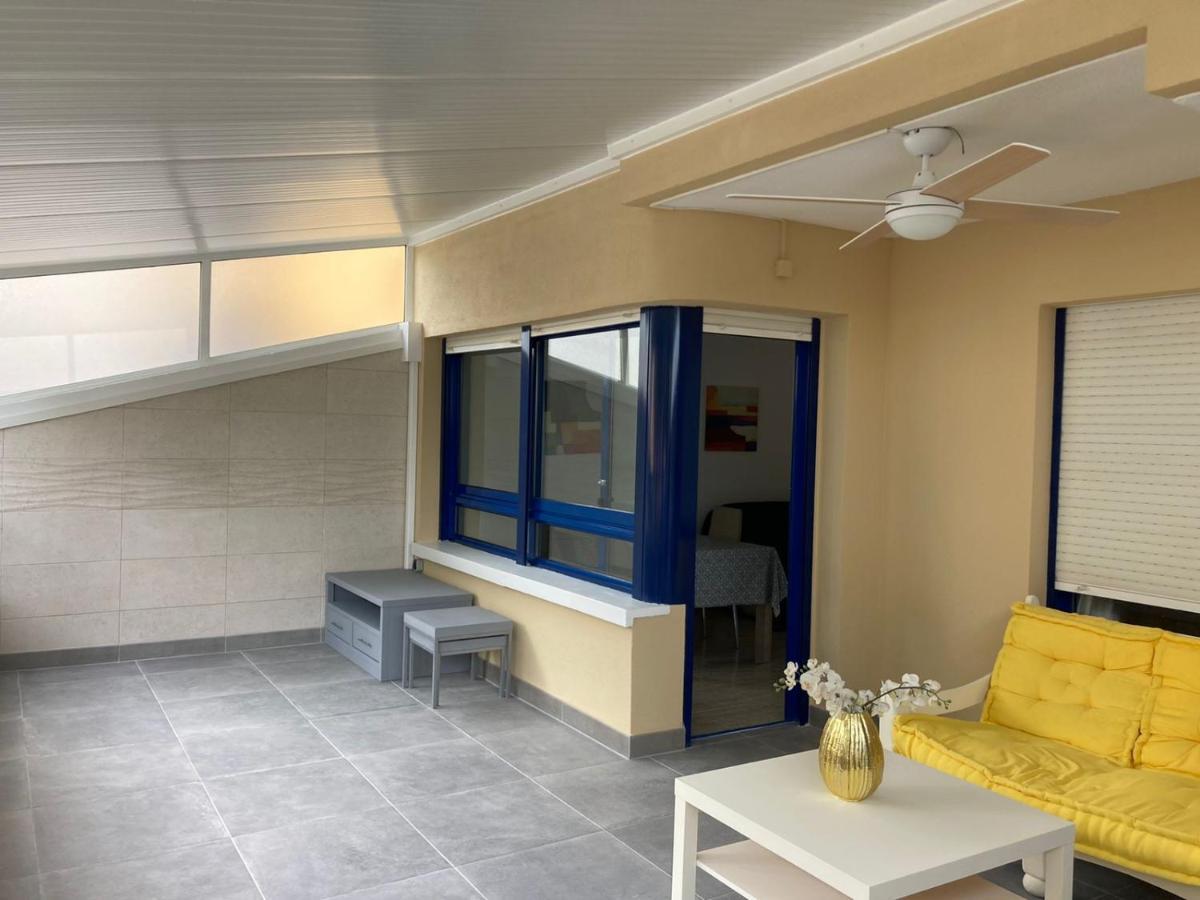 2-Bedroom And Living Room Apartment Near Campoamor Beach Екстер'єр фото